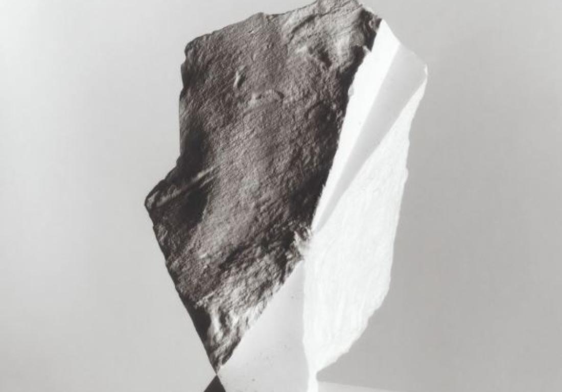 Photo d'une roche illustrant le programme de l'Académie des savoir-faire sur le thème de la pierre